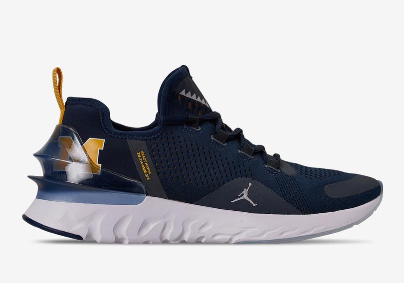 jordan-react-havoc-michigan-wolverines-cj6748-407-7