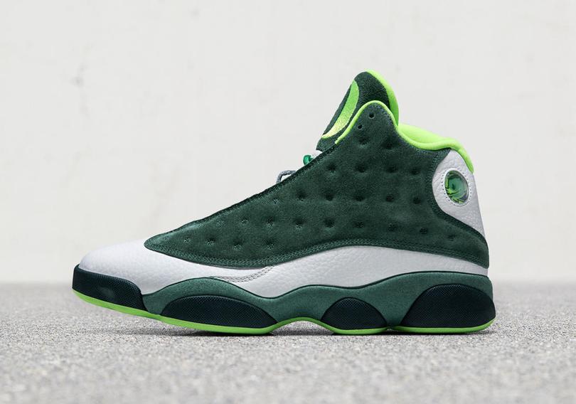 air-jordan-13-oregona-football-f-f-pe-2