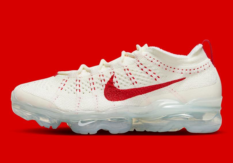 nike-vapormax-2023-flyknit-sail-phantom-metallic-silver-track-red-dv6840-102-6