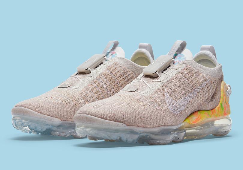 Nike-VaporMax-2020-CW1765-003-4