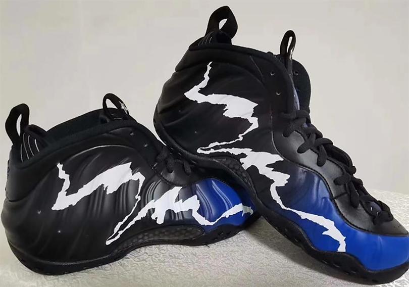 nike-foamposite-one-black-aurora-CN0055-001